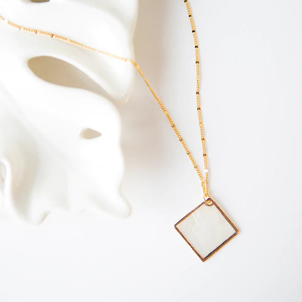 Seaside Capiz Necklace Diamond