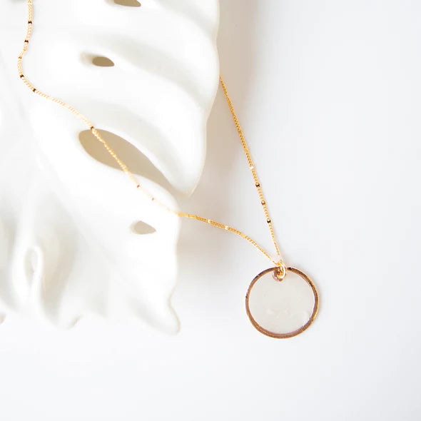 Seaside Capiz Necklace Round